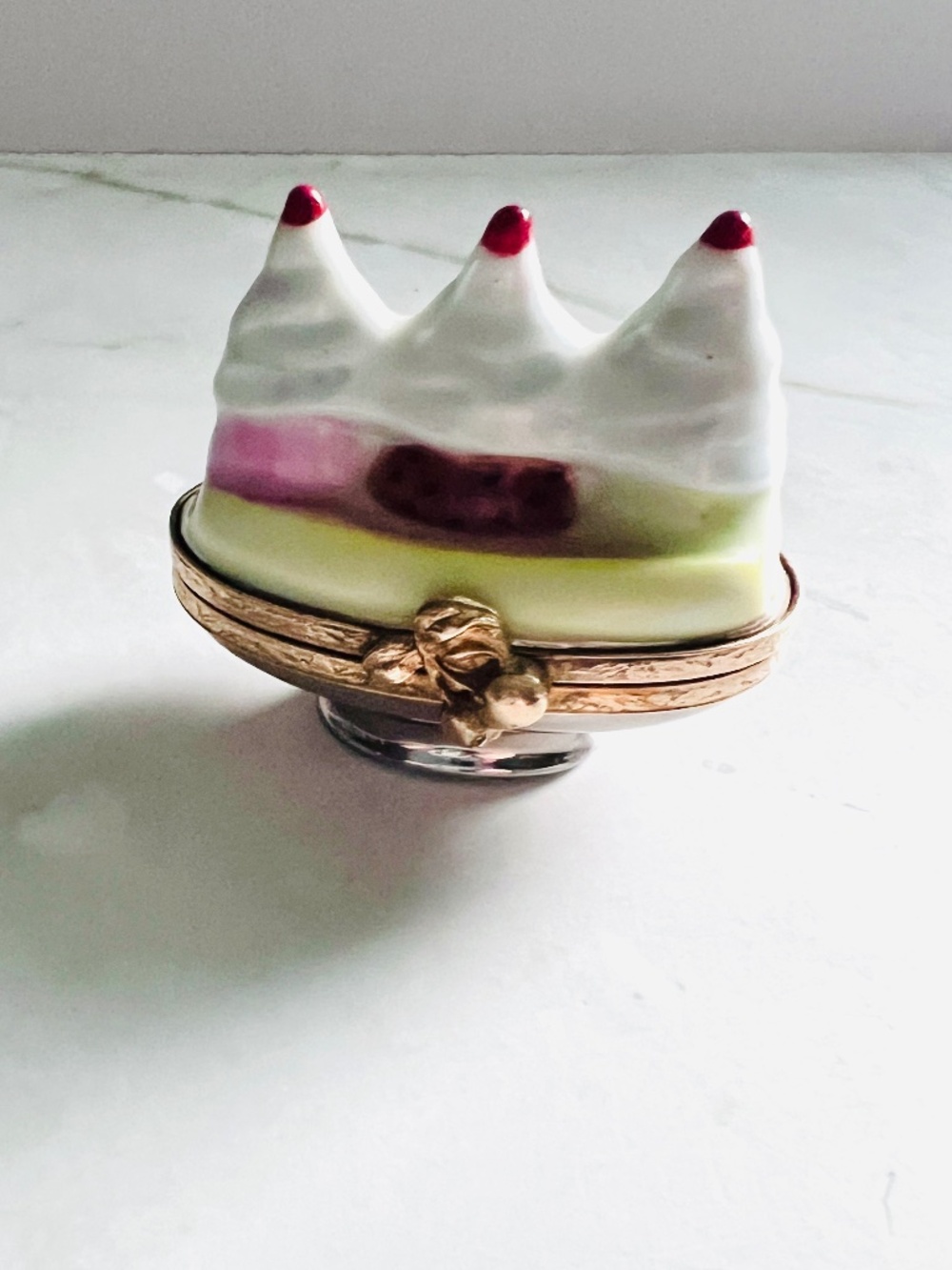 Limoges France Artoria Peint Main Banana Split Sundae Trinket Box No. 195